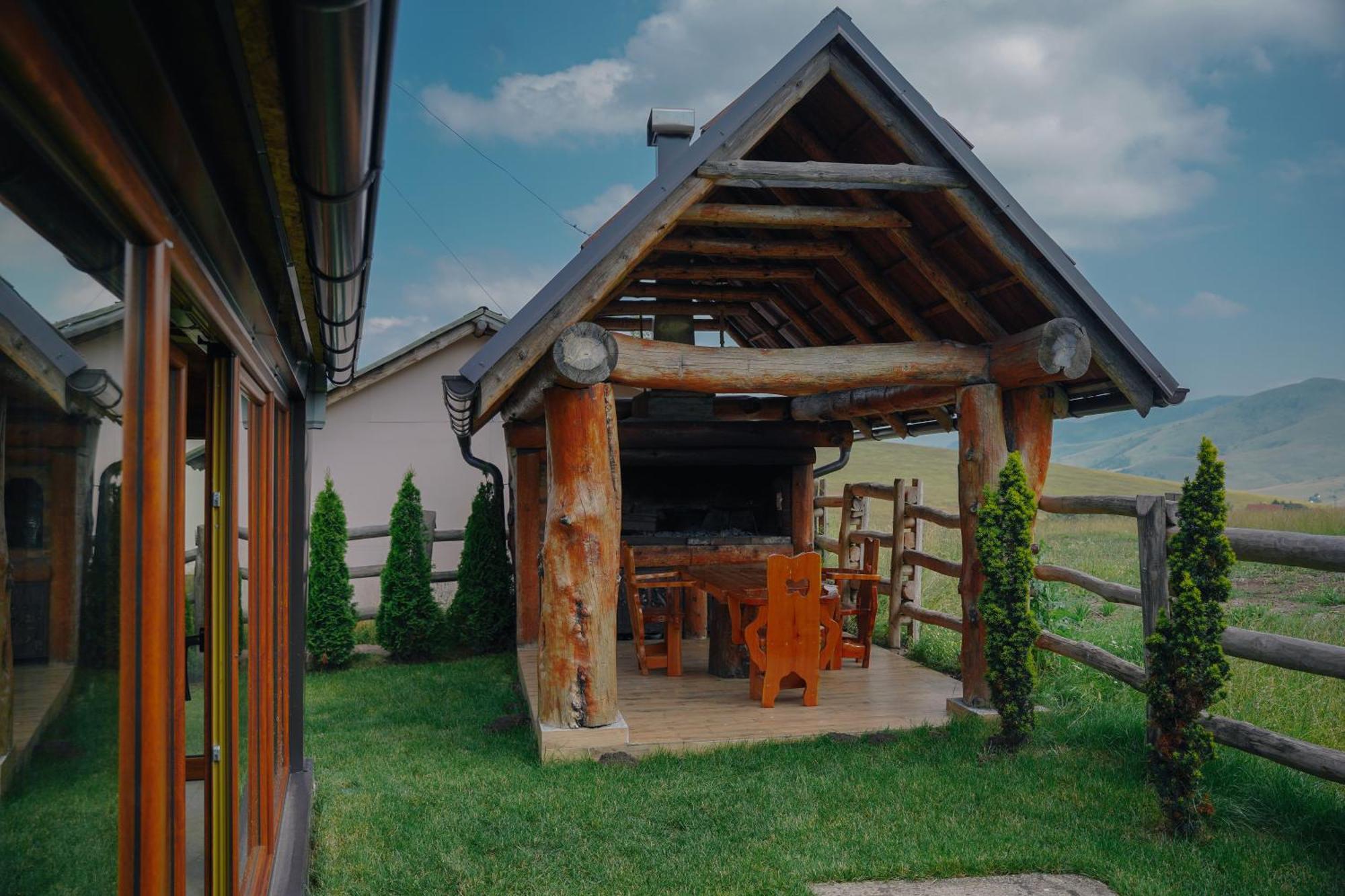 Wooden Valley Zlatibor Resort Екстер'єр фото