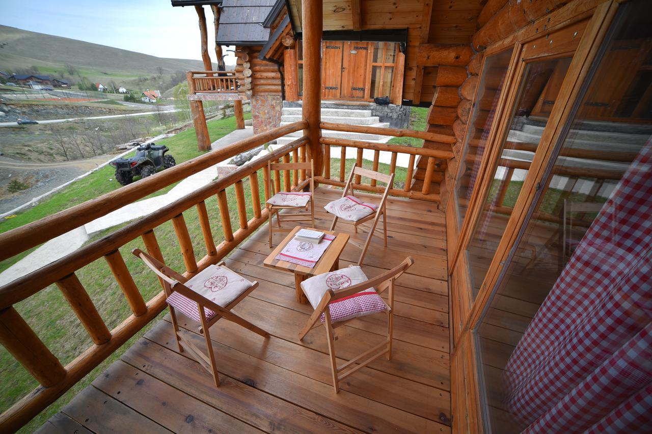 Wooden Valley Zlatibor Resort Екстер'єр фото